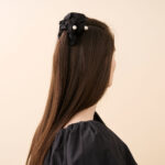 Alexandre de Paris Chouchou ALEXANDRA Perlen 5cm TCHC 25T A23N € 110,00 (2)