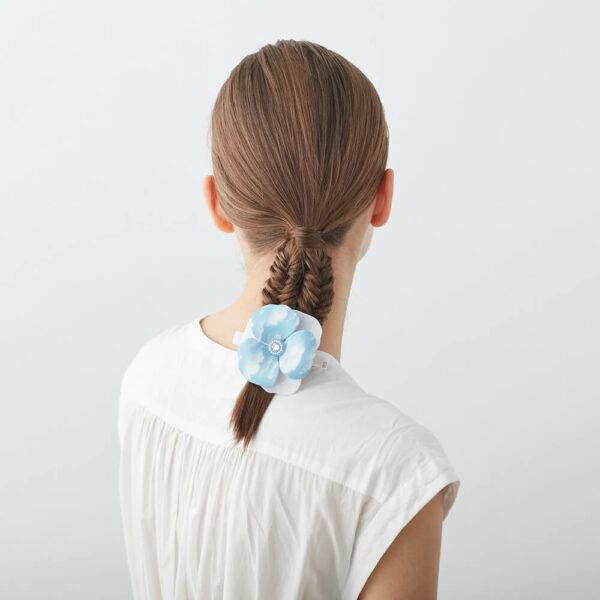 Alexandre de Paris - Haargummi Camélia Aerial hellblau AA8-17265-02 C (2)