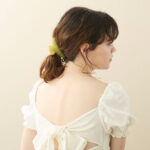 Alexandre de Paris - Haarklammer MOUCHARABIEH 8,5 cm khaki ACCM-17752-03-K-O_model