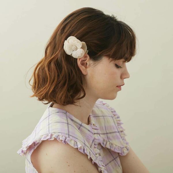 Alexandre de Paris - Haarspange Camélia CARACO 6 cm elfenbeinfarben AA6-17640-05-I