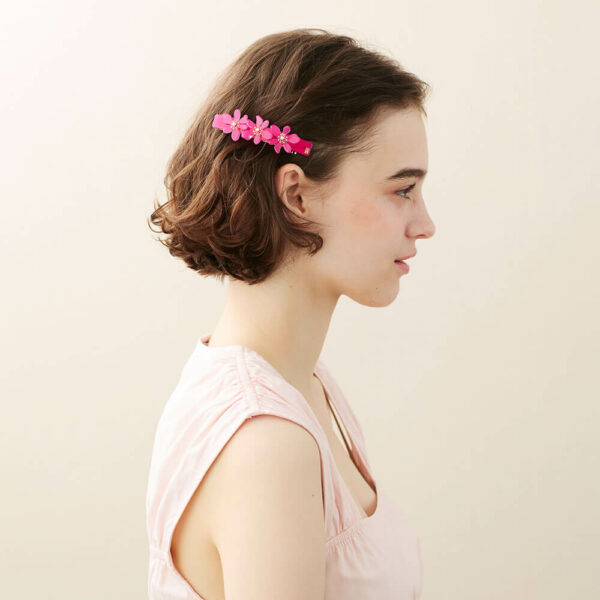 Alexandre de Paris - Haarspange SÉRÉNADE 8 cm dunkles pink AA8-18044-02F_model (1)