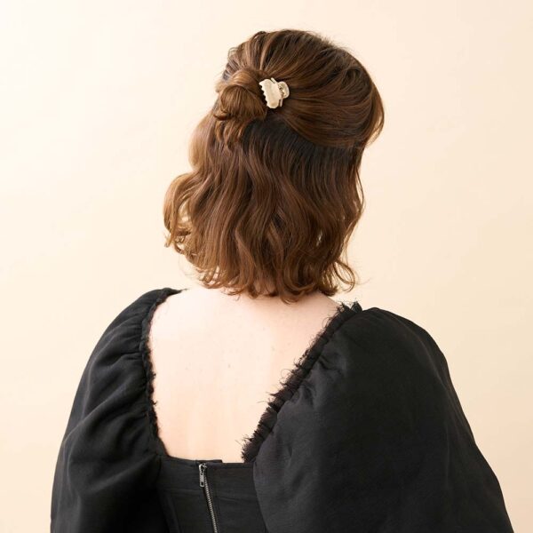 Alexandre de Paris Pince Vendôme SOLEIL LEVANT 3cm “Strassblumen” ICCB 12831 42 OI