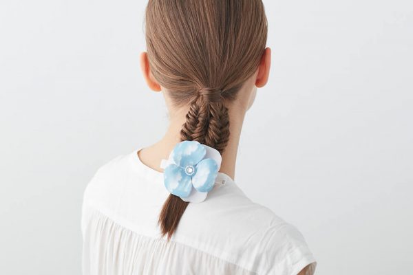 Alexandre de Paris - Haargummi Camélia Aerial hellblau AA8-17265-02 C (2)