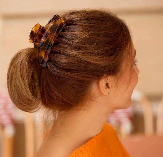Alexandre de Paris - Haarklammer ANTIDOTE 11,5 cm braun ACCL-7706-P23H_model2