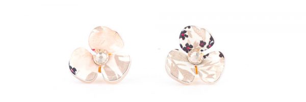 Alexandre de Paris – Ohrstecker “Joli Camelia” Alexandre de Paris - Ohrstecker Joli Camelia ABJX-17278-05BOS (3)
